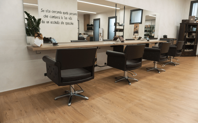 Retro Tarzda Berber Tezgahı Modelleri